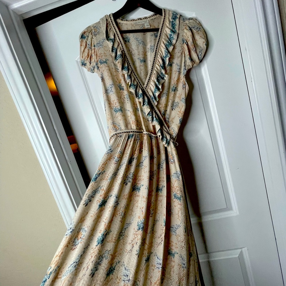 Chelsea and Violet Maxi Hi/Low. Gorgeous movement.
